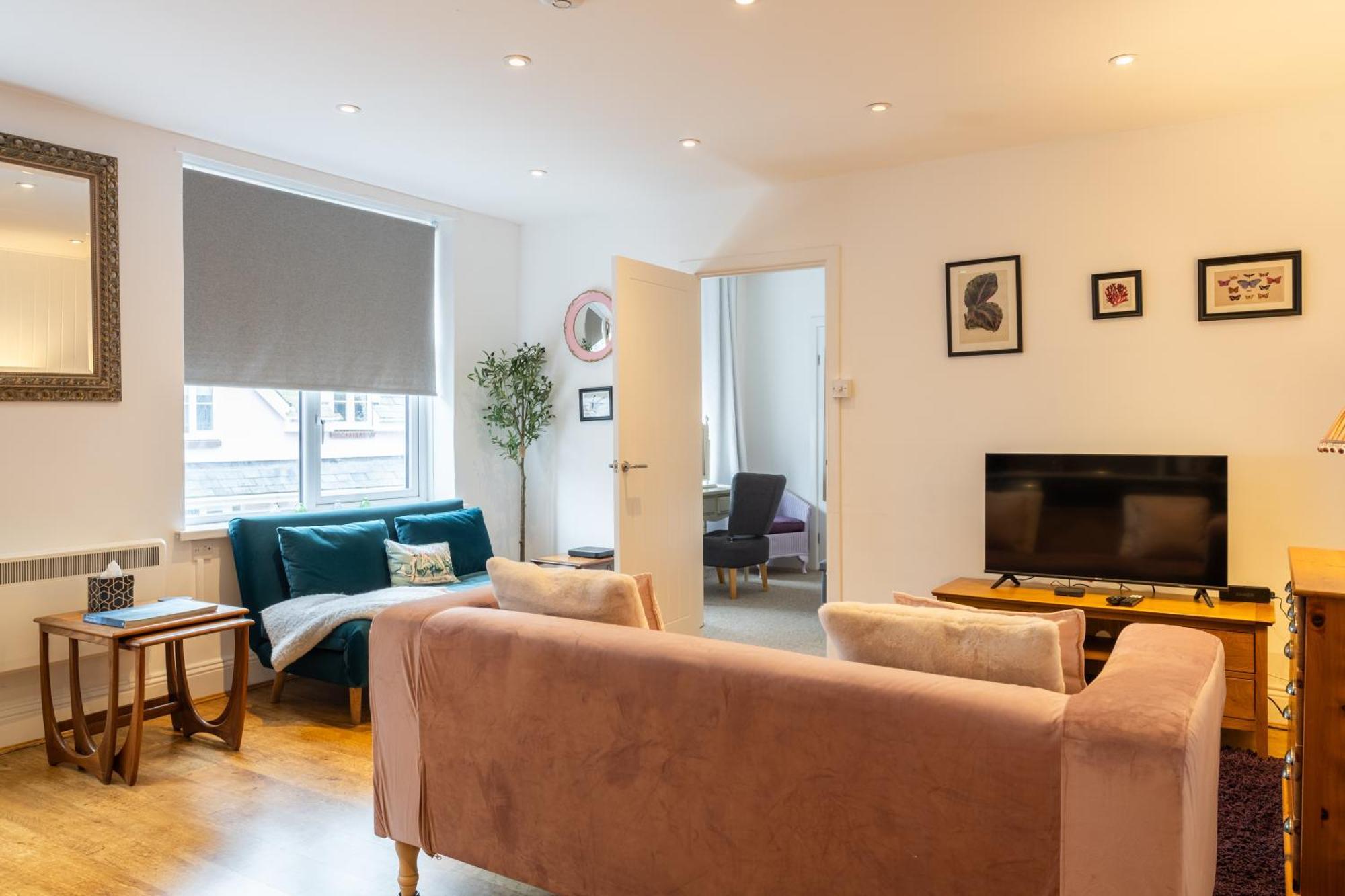 Cute 1 Bed Apartment 2 Mins From The Sea - Sleeps 4, Flat 8 The Gables, Church Street, Lyme Regis Exterior foto